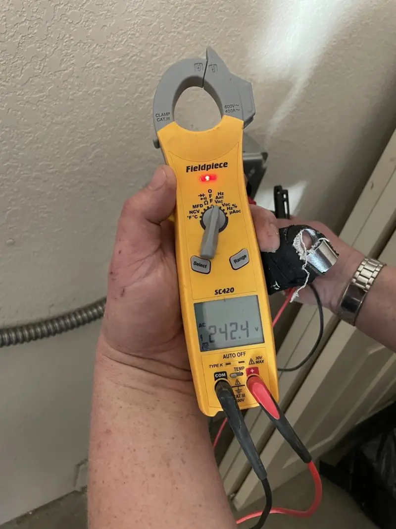 Voltage testing with clamp meter during Aluminum Wiring Replacement in Pottsville
